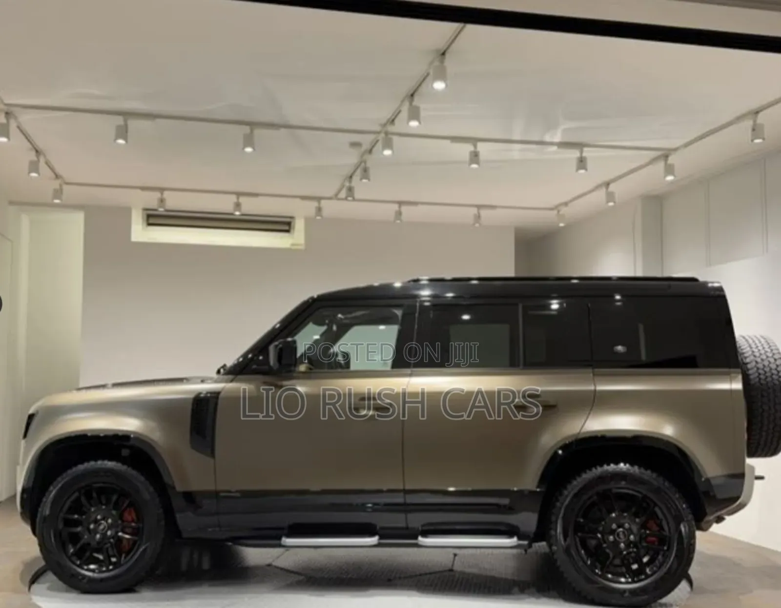 Land Rover Defender 2022 Gold