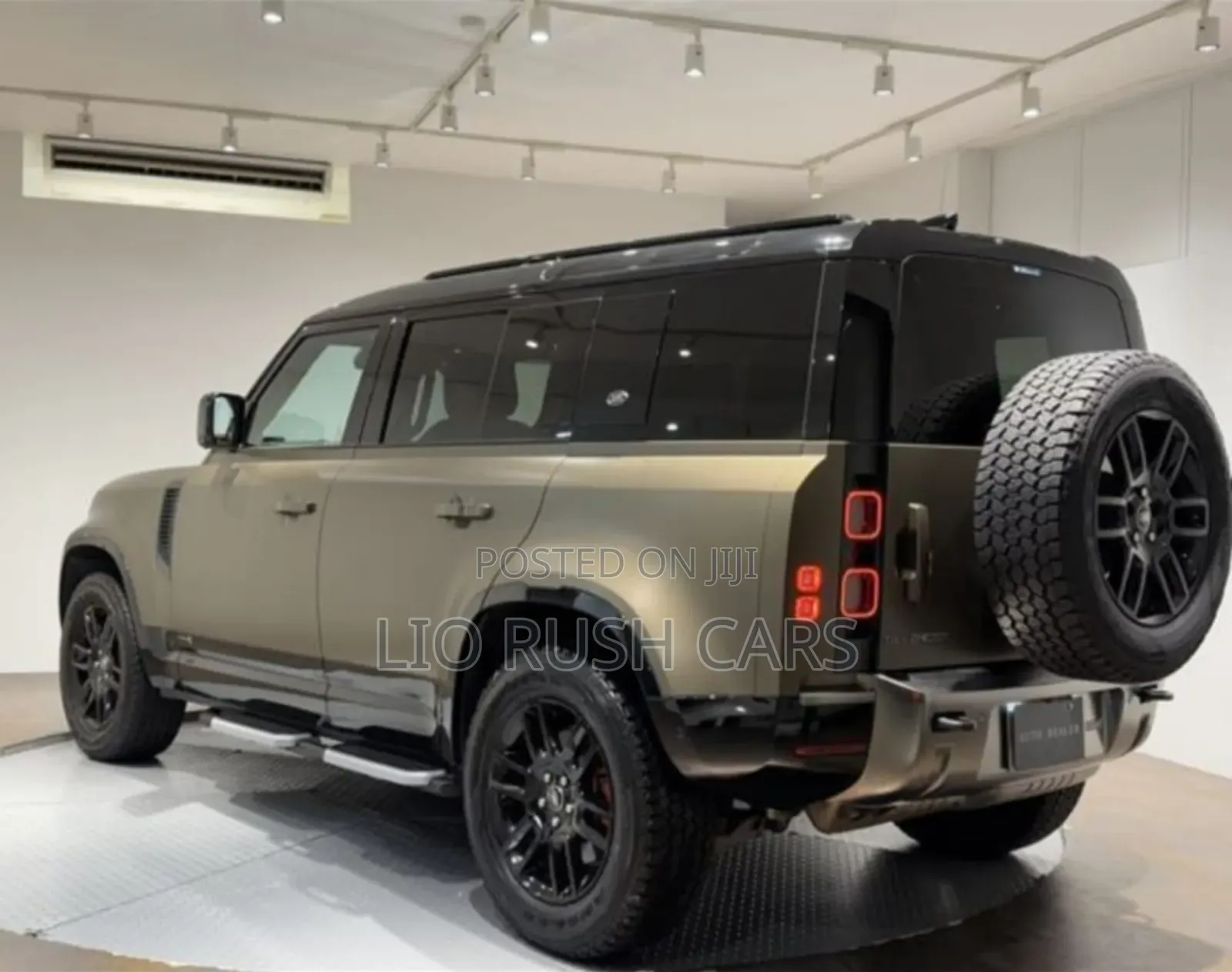 Land Rover Defender 2022 Gold