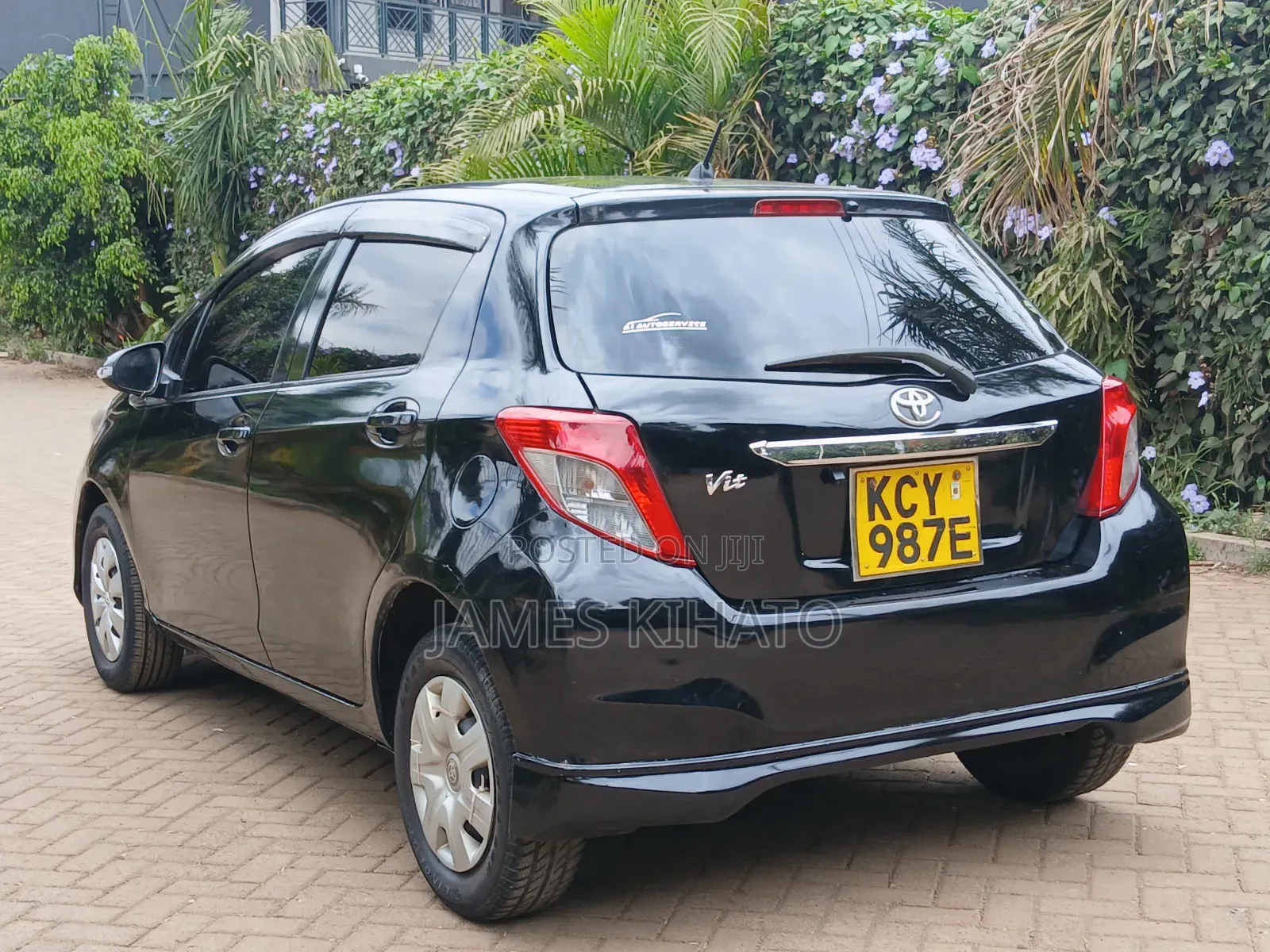Toyota Vitz 2012 Black