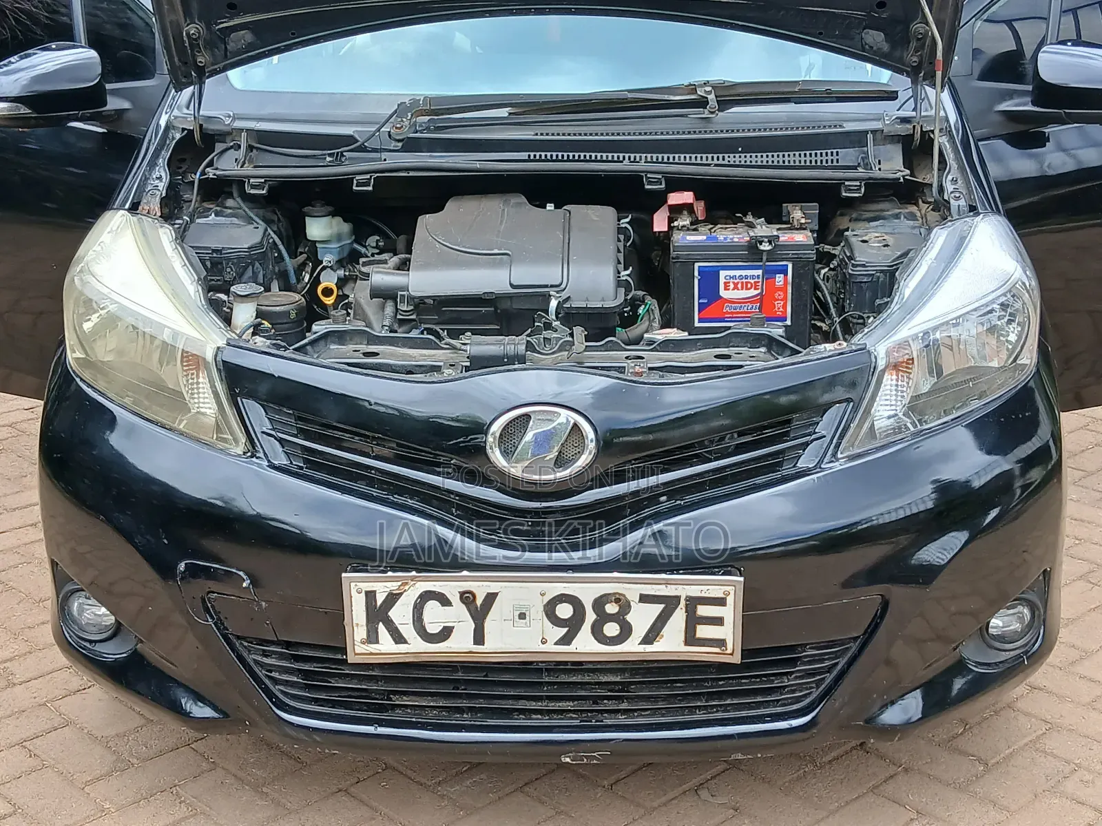 Toyota Vitz 2012 Black
