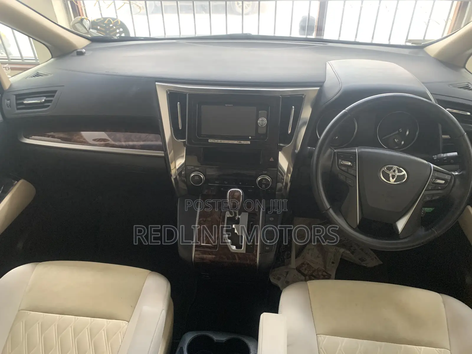 Toyota Vellfire 2018 White