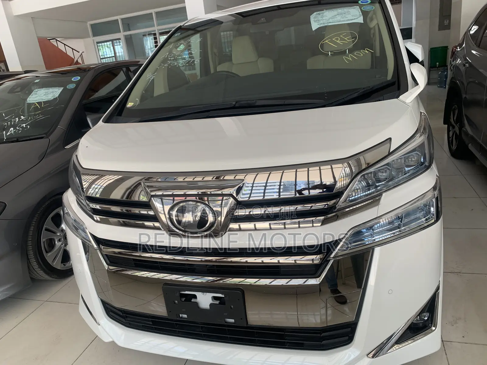Toyota Vellfire 2018 White