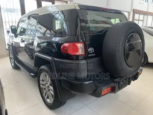 Toyota FJ Cruiser 2017 Black