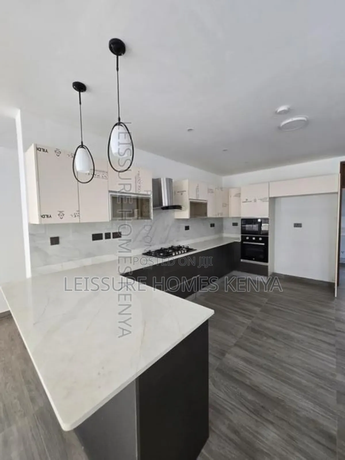 5bdrm Villa in Lavington for sale