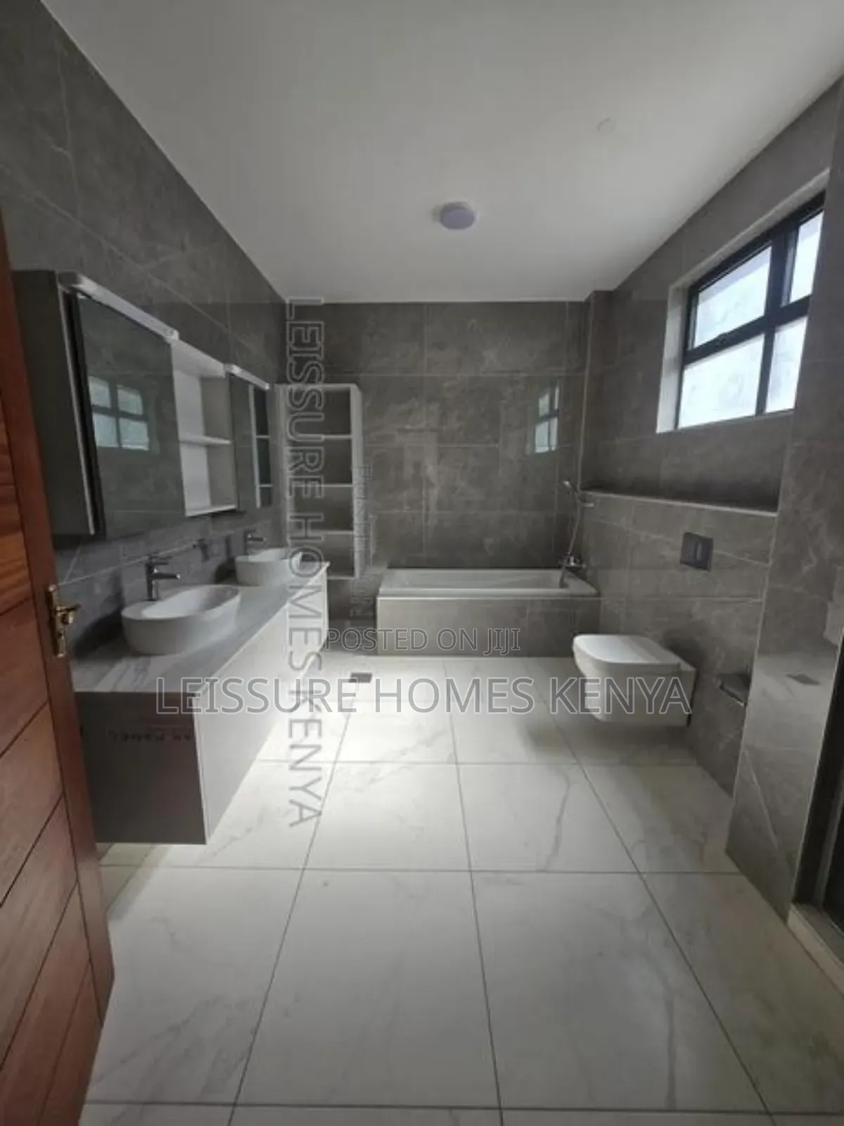 5bdrm Villa in Lavington for sale