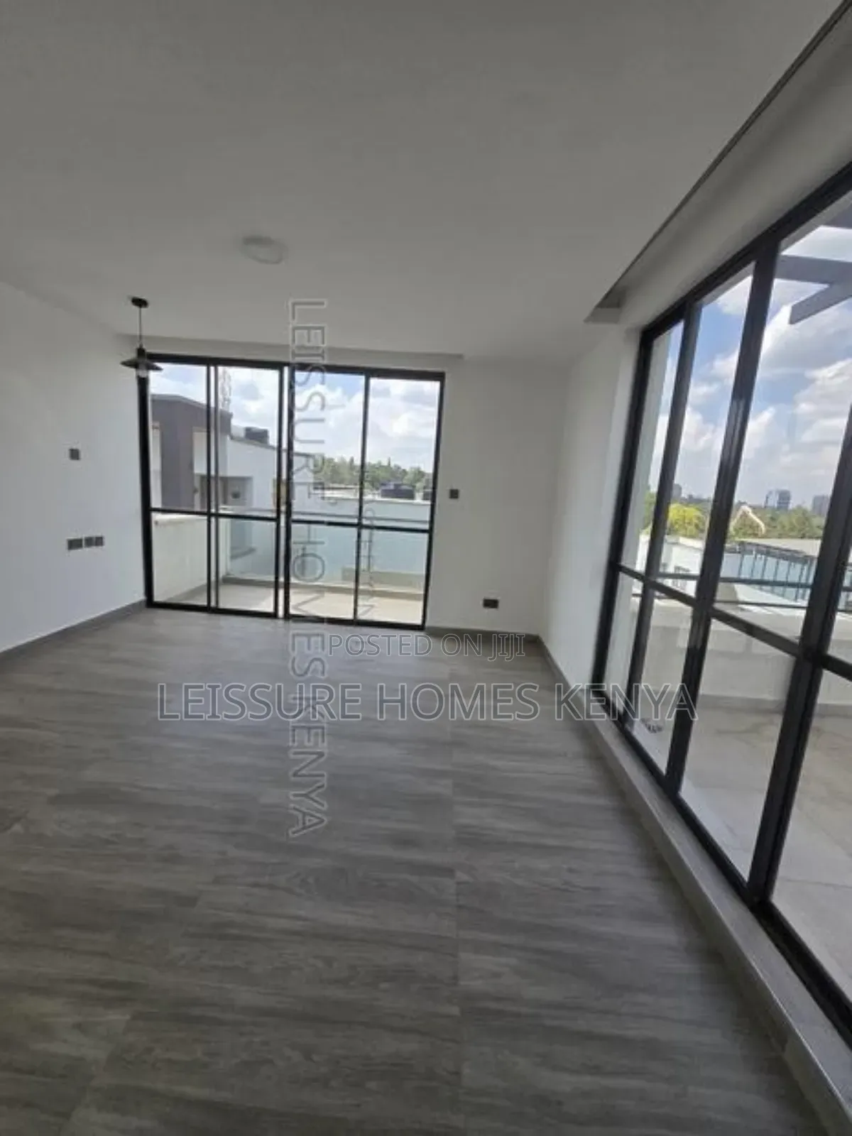 5bdrm Villa in Lavington for sale