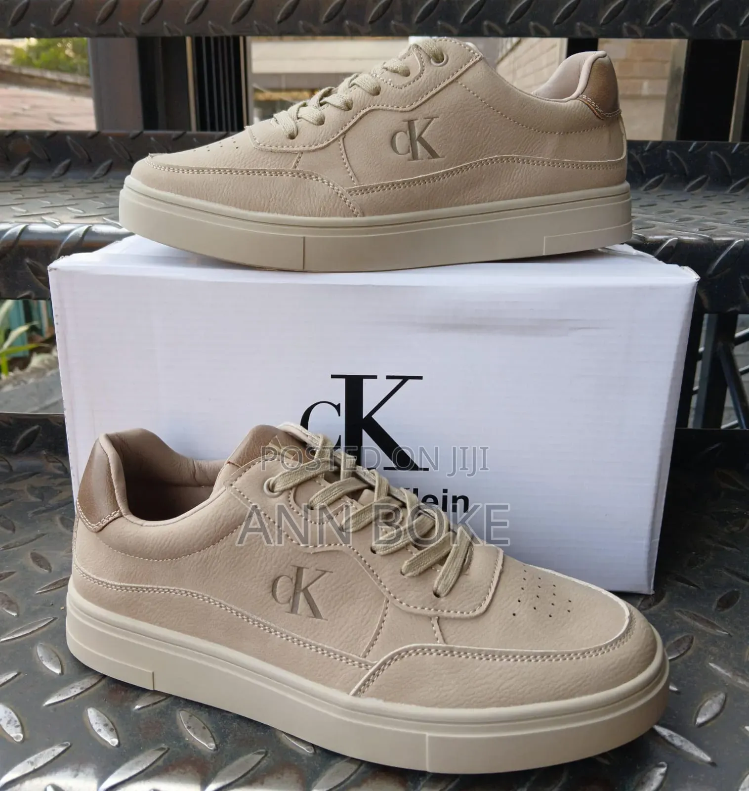 Klein 
Sizes 40-45 
Normal Fitting