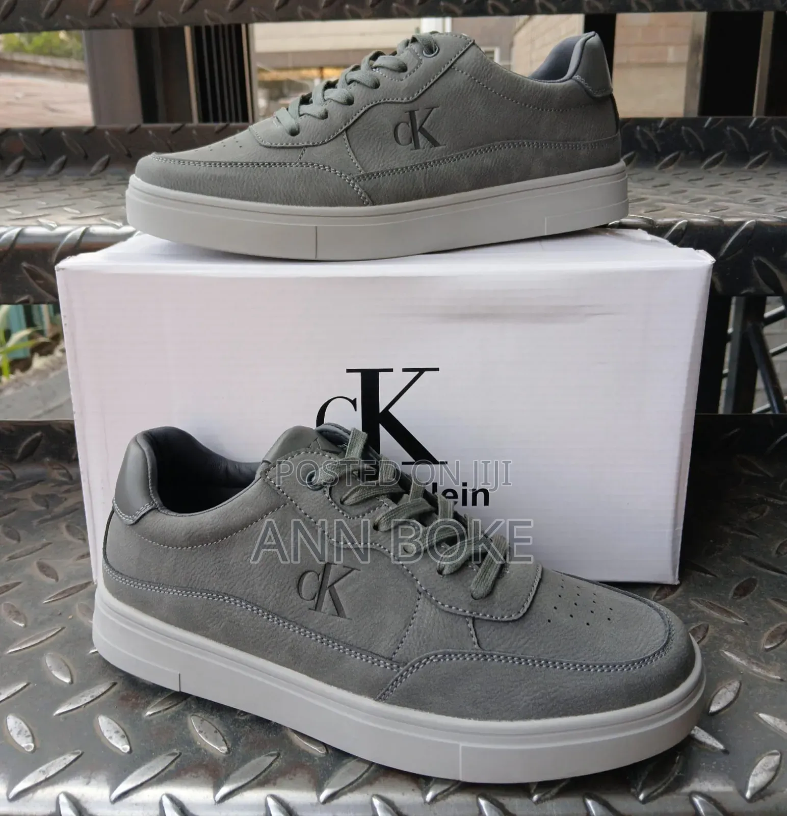 Klein 
Sizes 40-45 
Normal Fitting