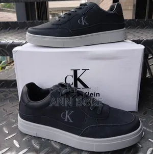 Klein 
Sizes 40-45 
Normal Fitting