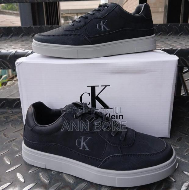 Klein 
Sizes 40-45 
Normal Fitting - thumbnail 3