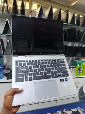 Laptop HP EliteBook 830 G9 16GB Intel Core I5 SSD 512GB