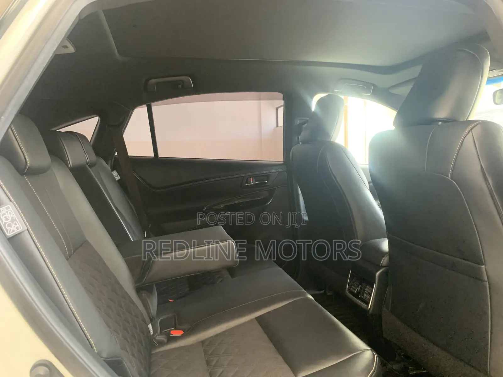 Toyota Harrier 2.0 2018 Off white