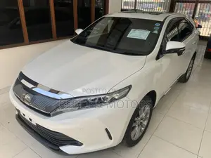 Toyota Harrier 2.0 2018 Off white