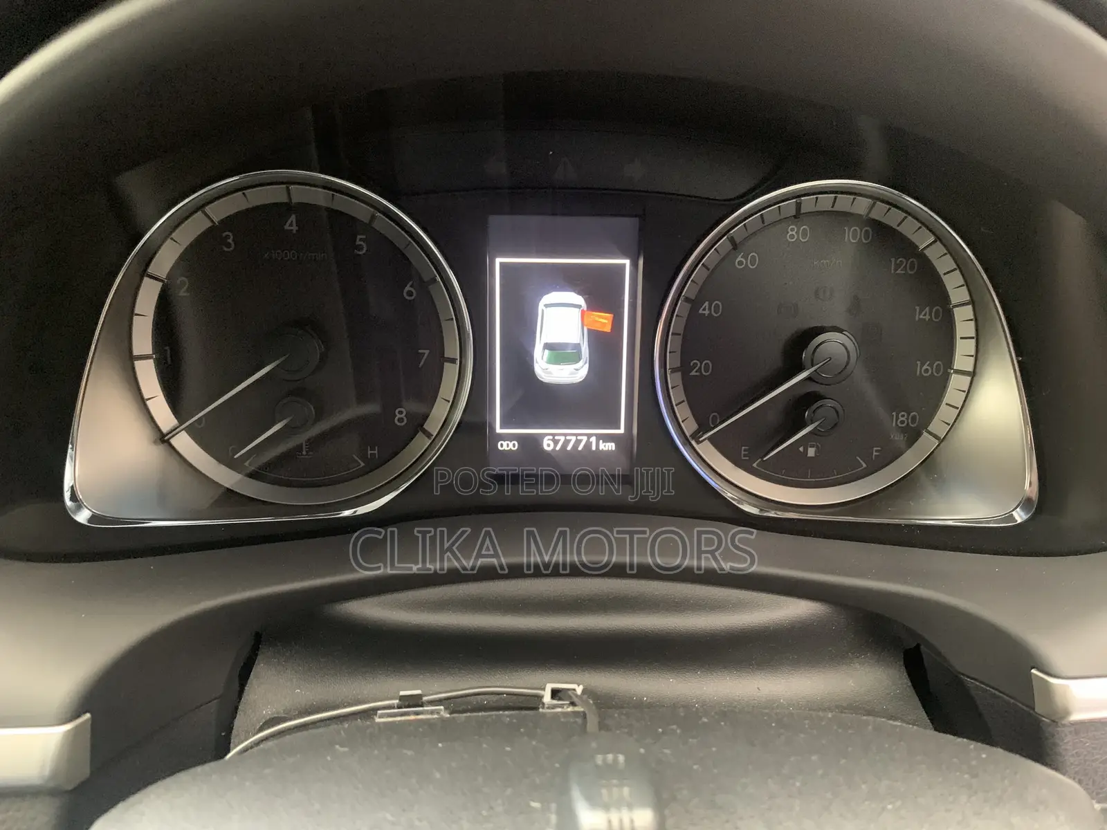 Toyota Harrier 2.0 2018 Off white