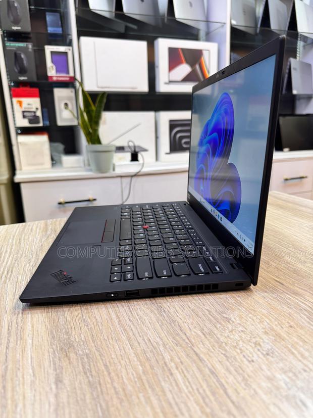 Laptop Lenovo ThinkPad X1 Carbon 16GB Intel Core I7 SSD 1T - thumbnail 4