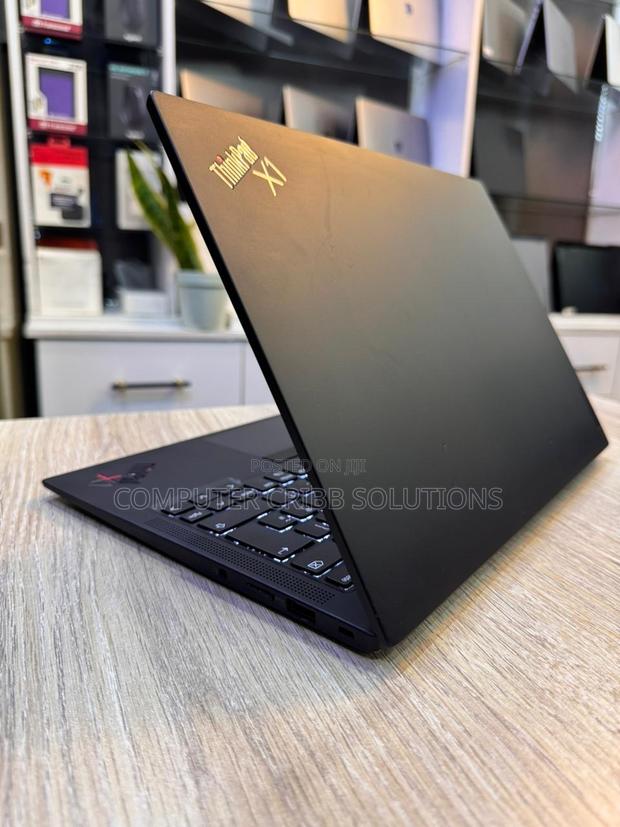 Laptop Lenovo ThinkPad X1 Carbon 16GB Intel Core I7 SSD 1T - thumbnail 3