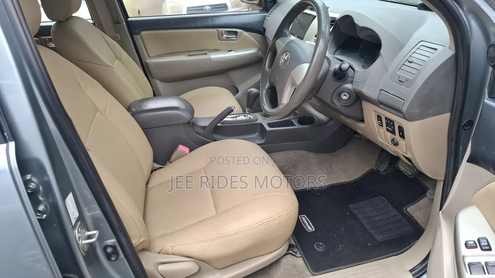 Toyota Fortuner 3.0 D AWD 2014 Silver