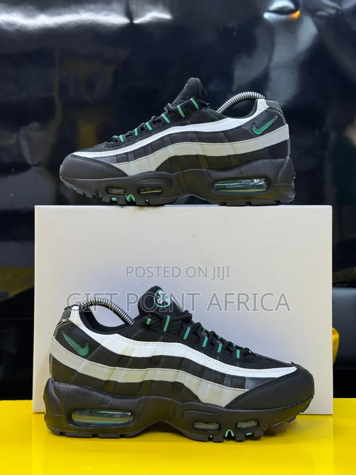 Nike Airmax 95
“ Aurora Green ”