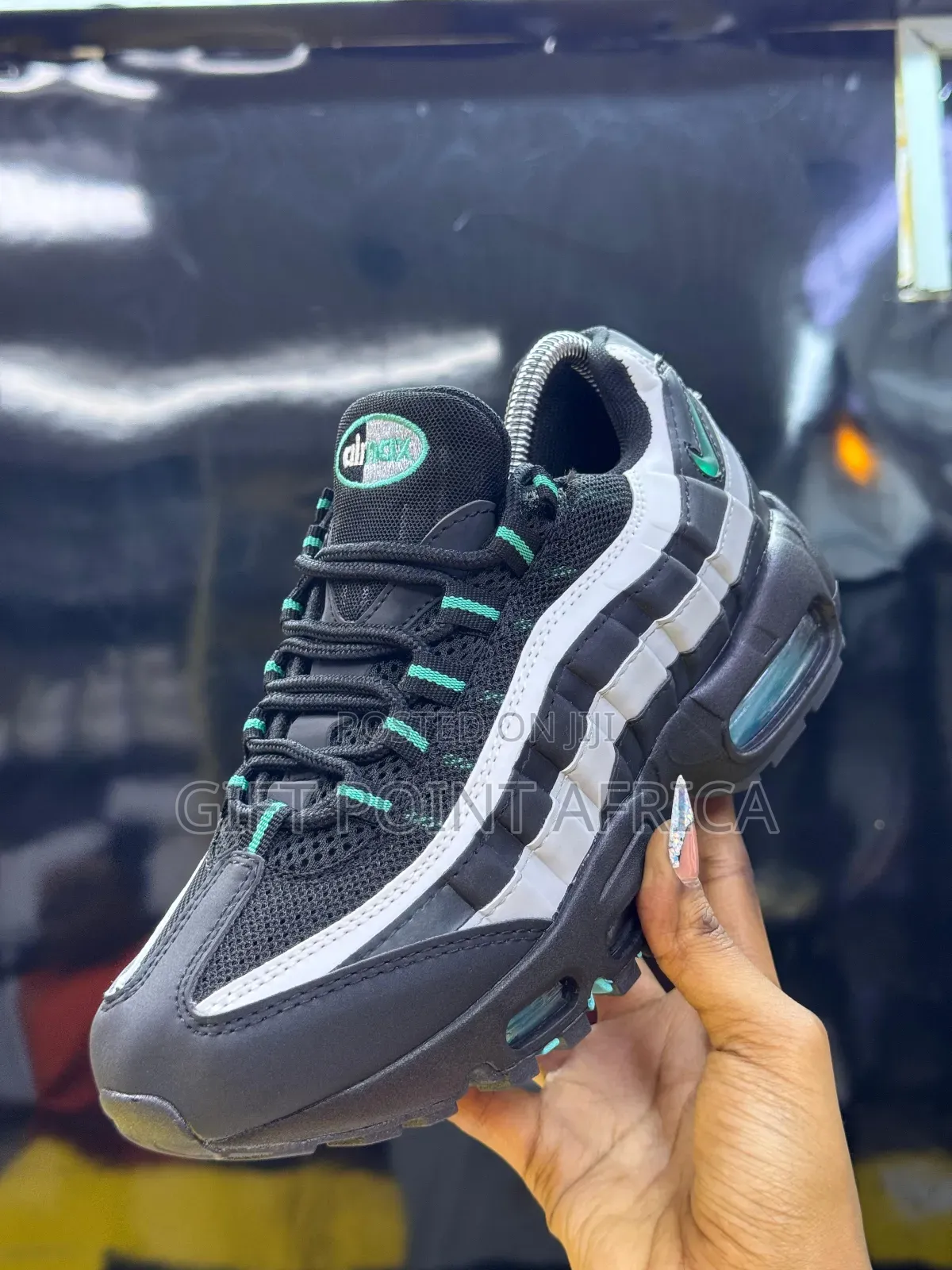Nike Airmax 95
“ Aurora Green ”