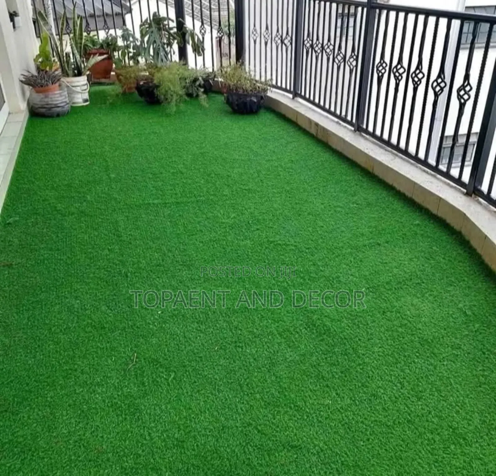 Thick Artificial Grass Carpet for Balcony Decorations