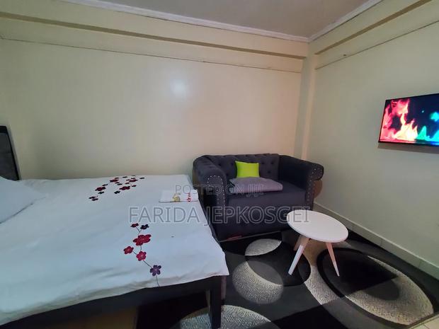 Fully Furnished Truenest Studio Near Highway - thumbnail 10