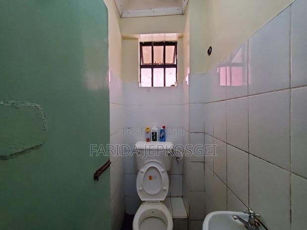 Fully Furnished Truenest Studio Near Highway - thumbnail 16