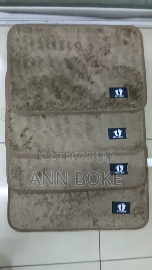 Door/Bathroom Mats Now Available.
Size : 50cm by 80cm
Quality