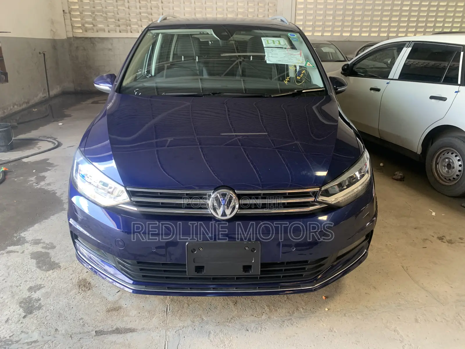 Volkswagen Touran 2018 Blue