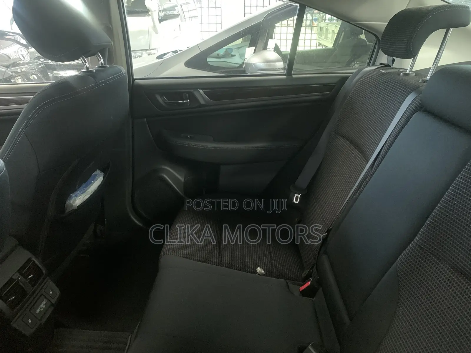 Subaru Legacy 2.5i AWD 2018 Off white