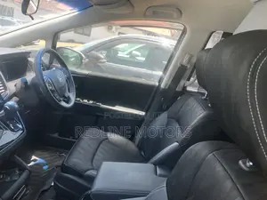 Honda Odyssey 2.0 Hybrid (7 seater) 2017 White