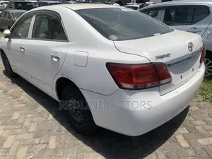Toyota Premio 1.5 FWD 2018 White