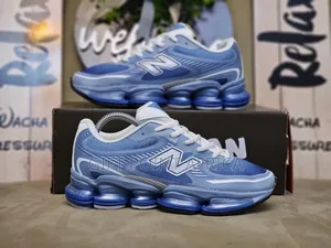 New Balance 2000 Unisex Sneakers