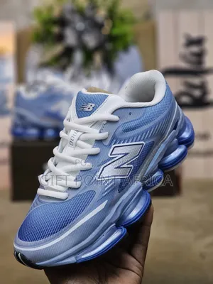 New Balance 2000 Unisex Sneakers
