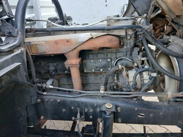 Mitsubishi Fh215 2013 Model Covered Body - thumbnail 8