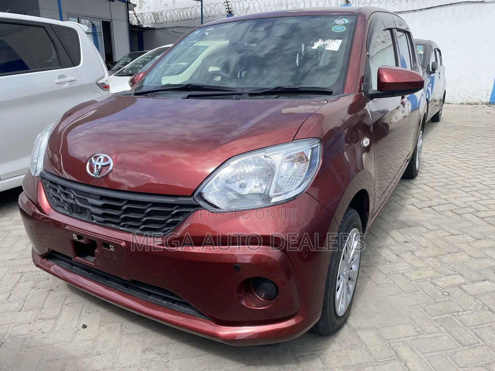 Toyota Passo 2018 Red