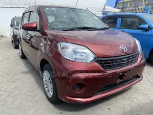 Toyota Passo 2018 Red