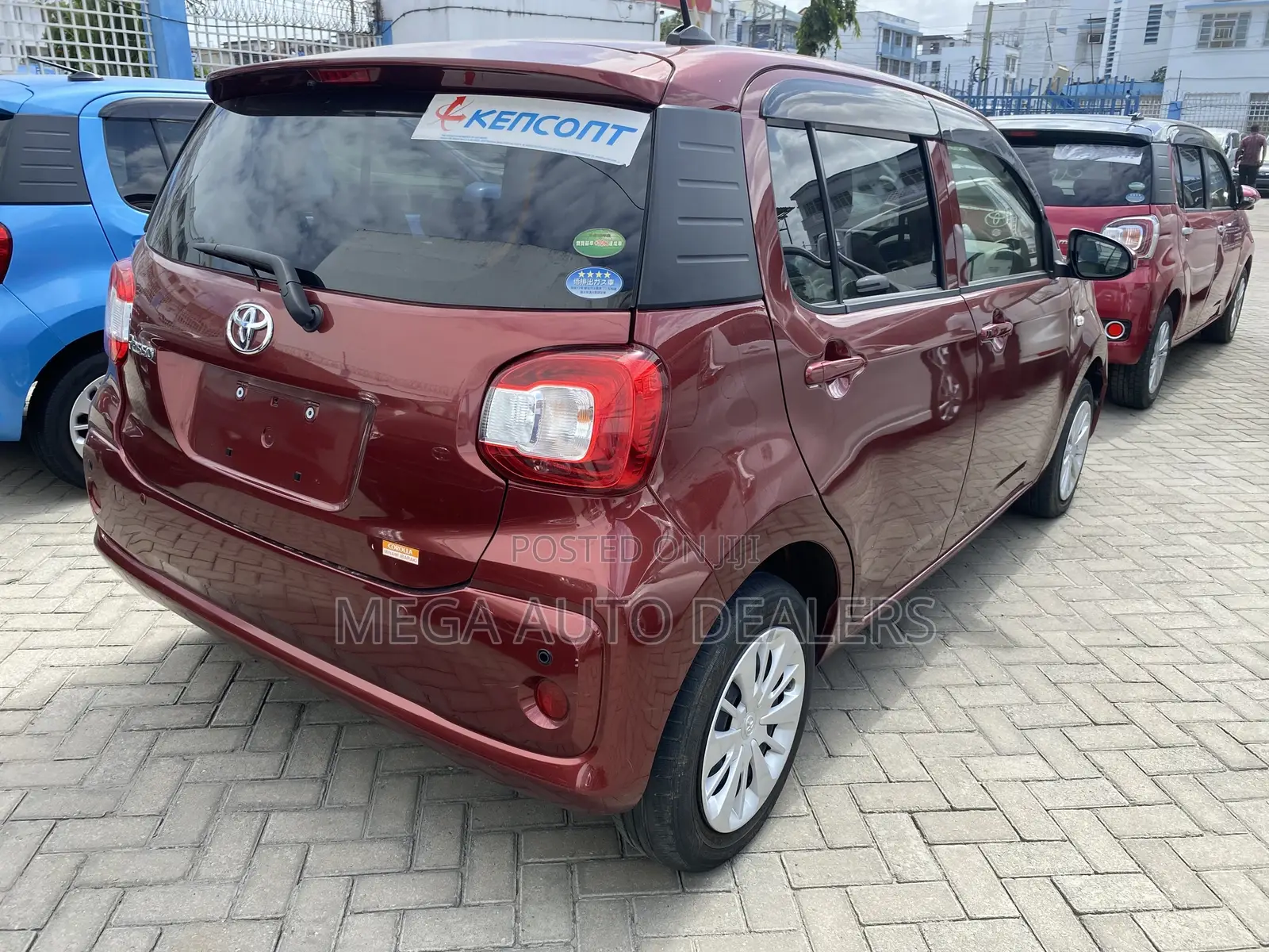 Toyota Passo 2018 Red