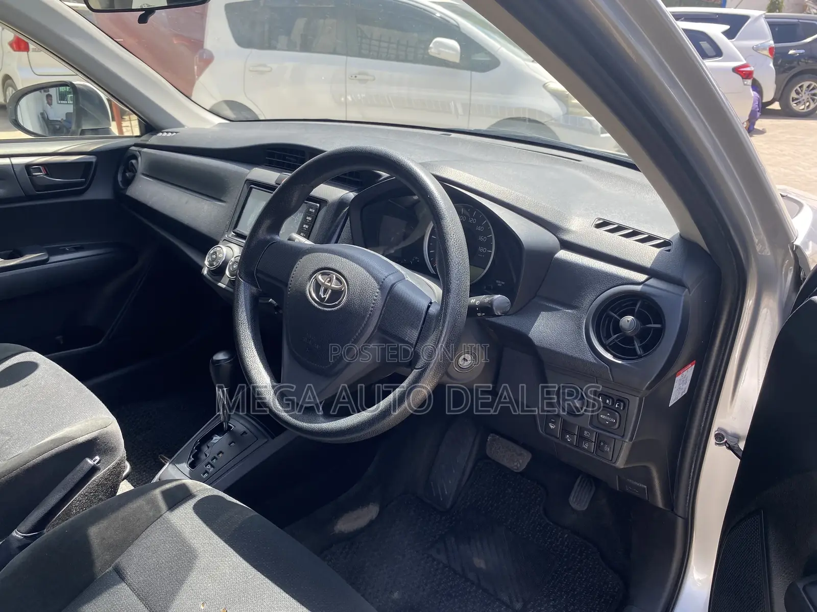 Toyota Axio 2018 Silver