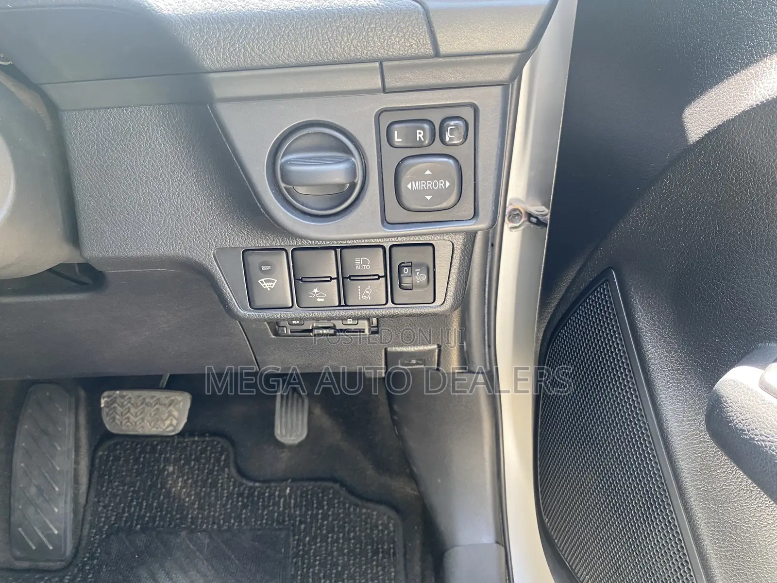 Toyota Axio 2018 Silver