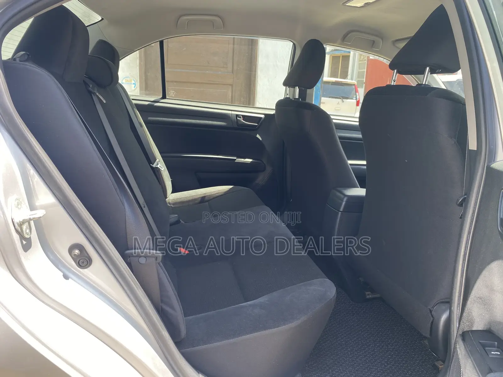 Toyota Axio 2018 Silver
