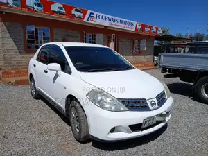 Nissan Tiida 2011 White