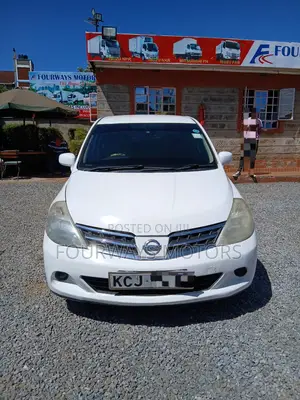 Nissan Tiida 2011 White