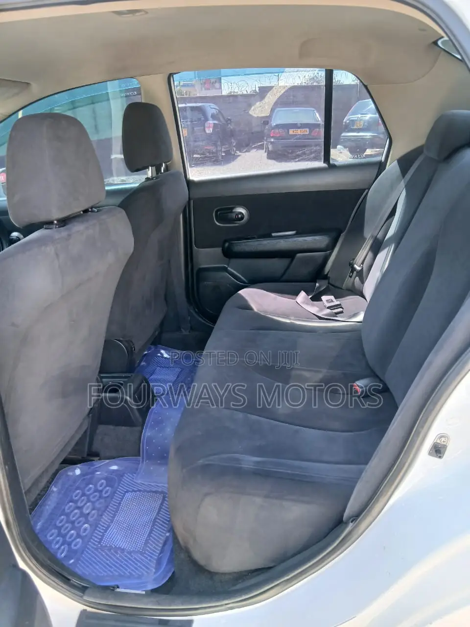 Nissan Tiida 2011 White