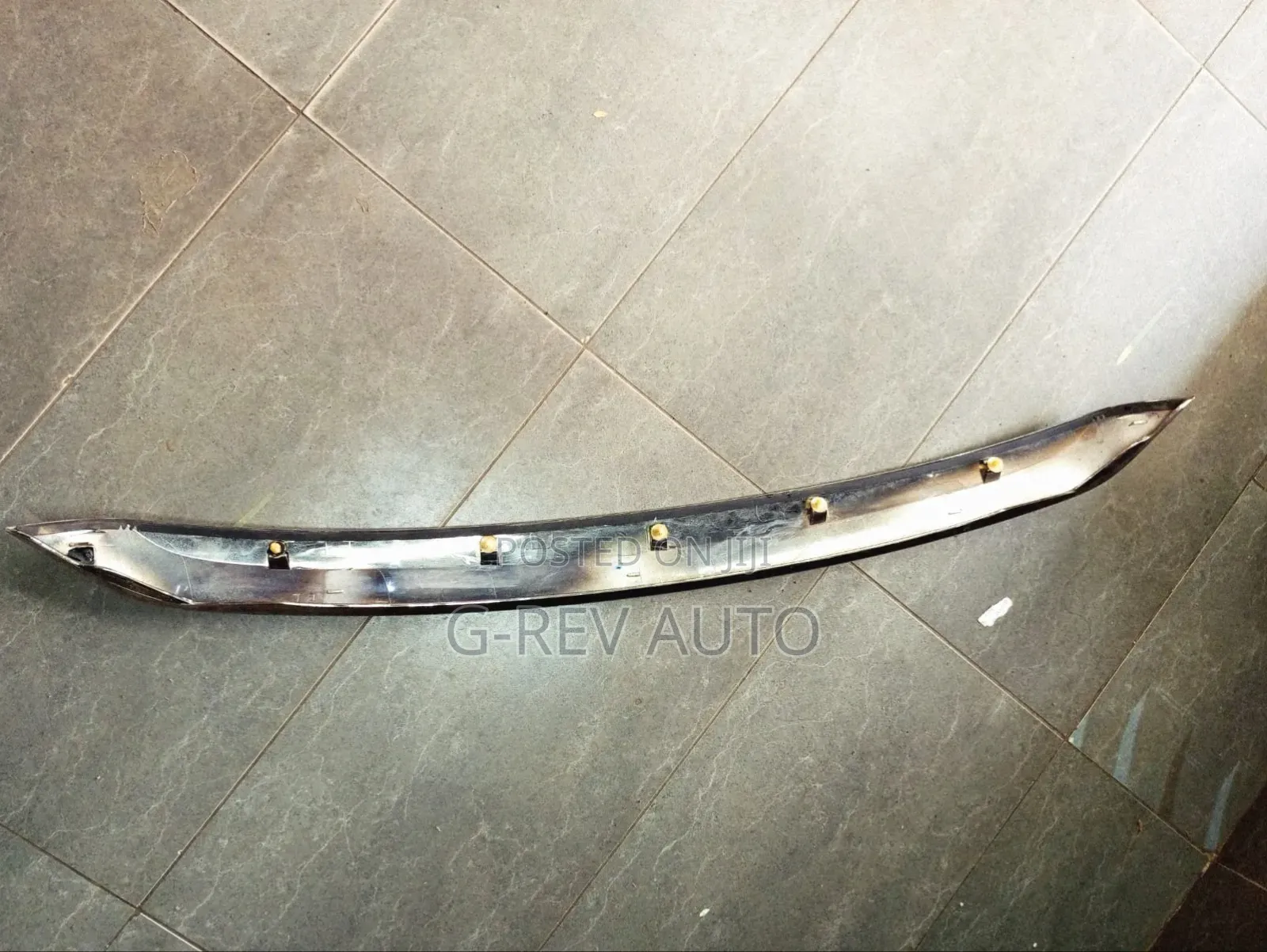Harrier 2014-2018 Bonnet Chrome.