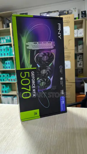 Pny Geforce RTX 5070 Argb 12gb Epic-X RGB Oc Triple