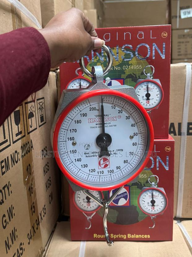 Hanson Round Spring Balance Scale With a 200kg Maximum Capacity