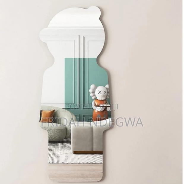 Dolly Shape Acrylic Mirror - main view