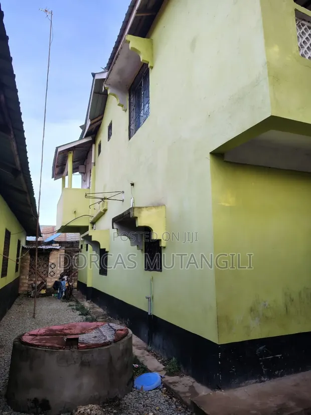 Furnished 5bdrm Maisonette in Gubato, Ukunda for sale