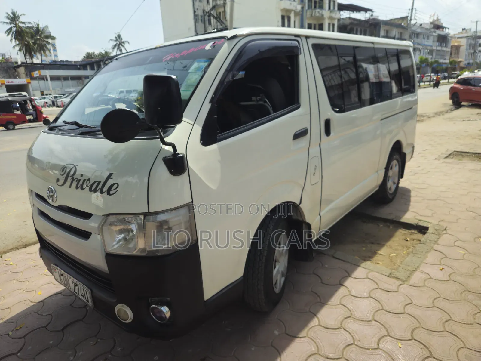 Toyota HiAce 2017 White