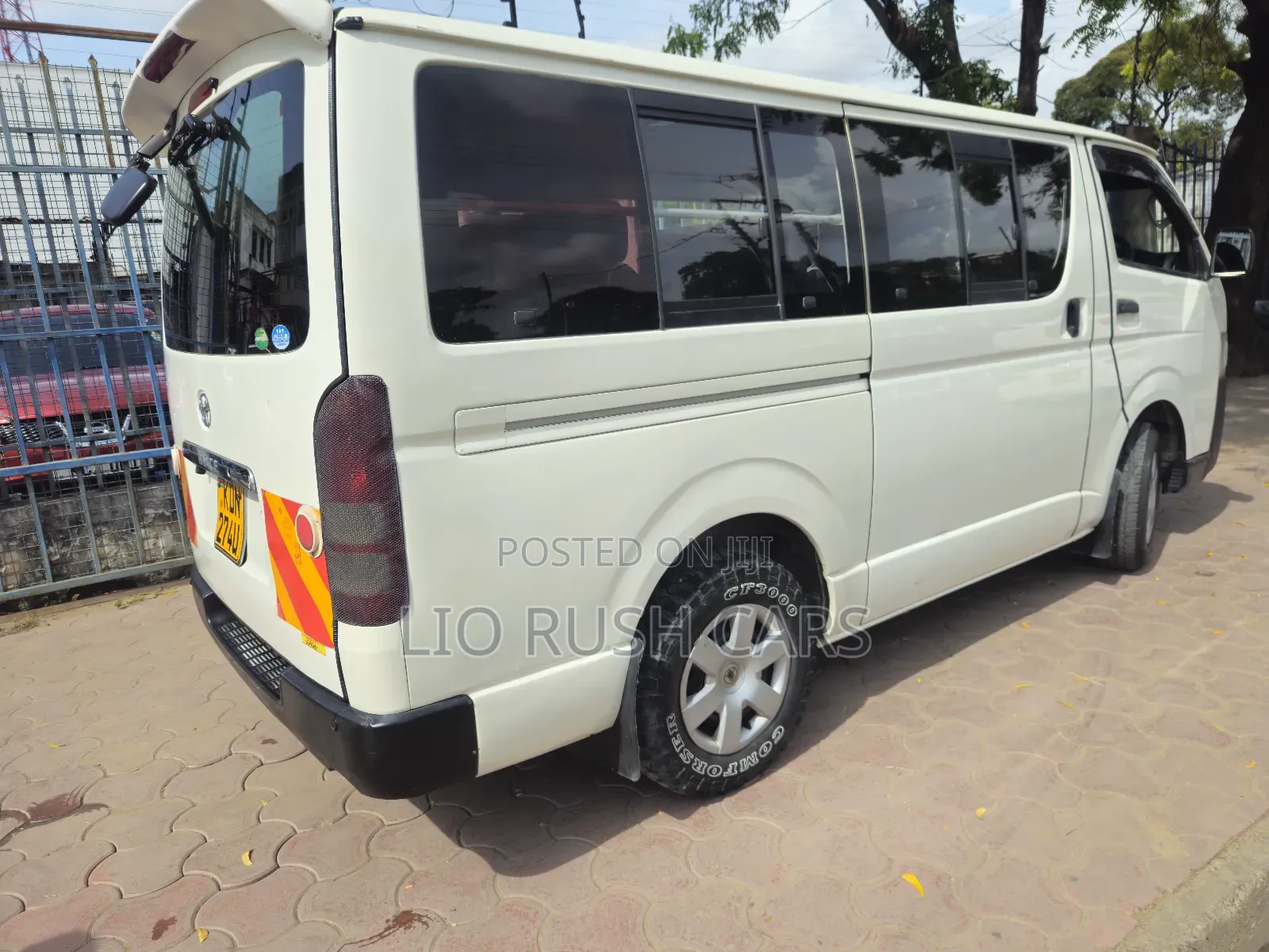 Toyota HiAce 2017 White